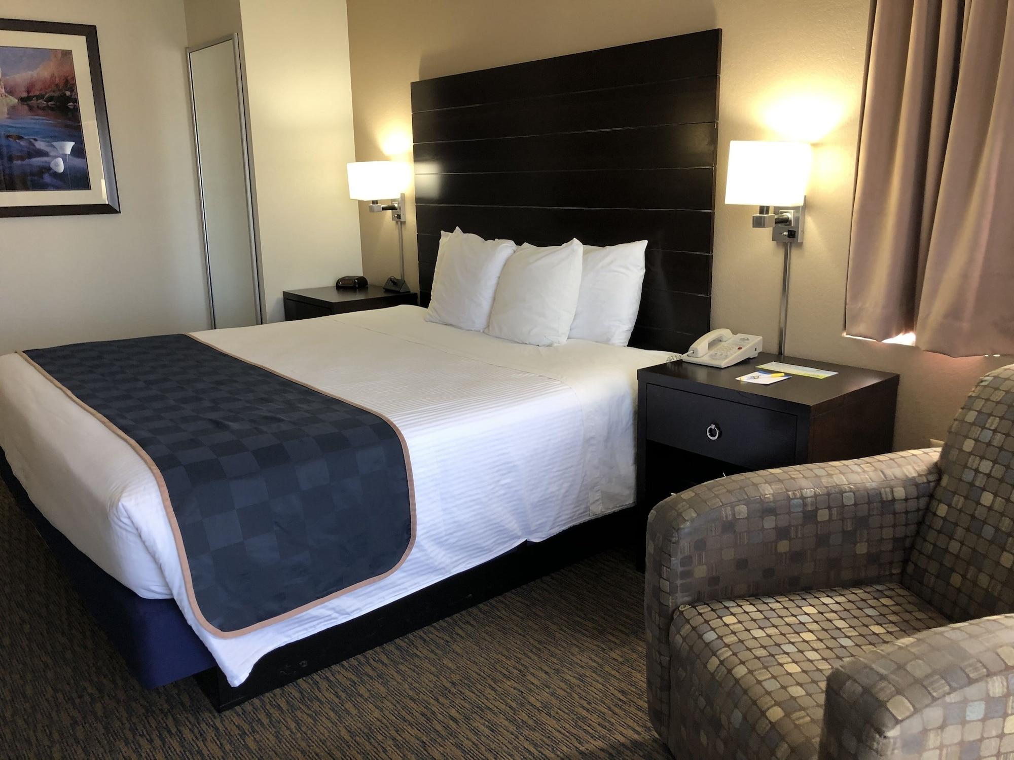Days Inn & Suites By Wyndham Page Lake Powell Экстерьер фото