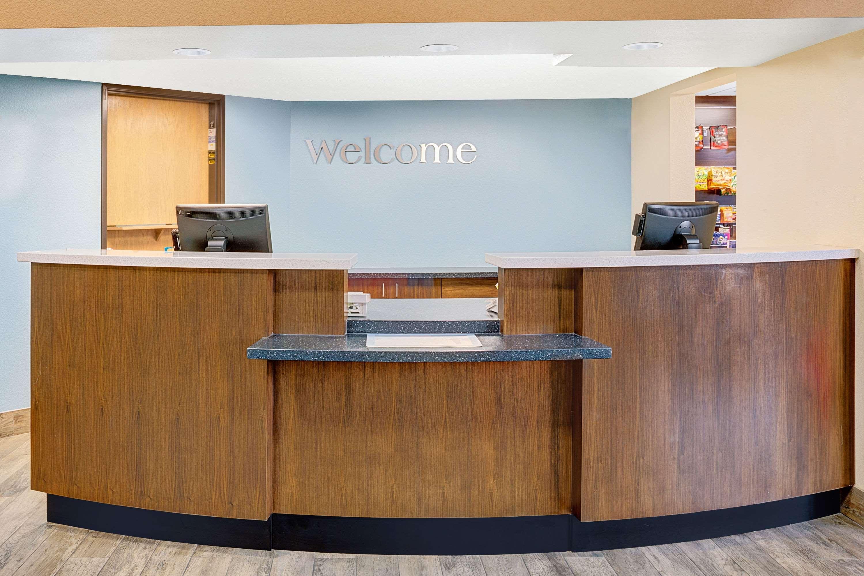 Days Inn & Suites By Wyndham Page Lake Powell Экстерьер фото