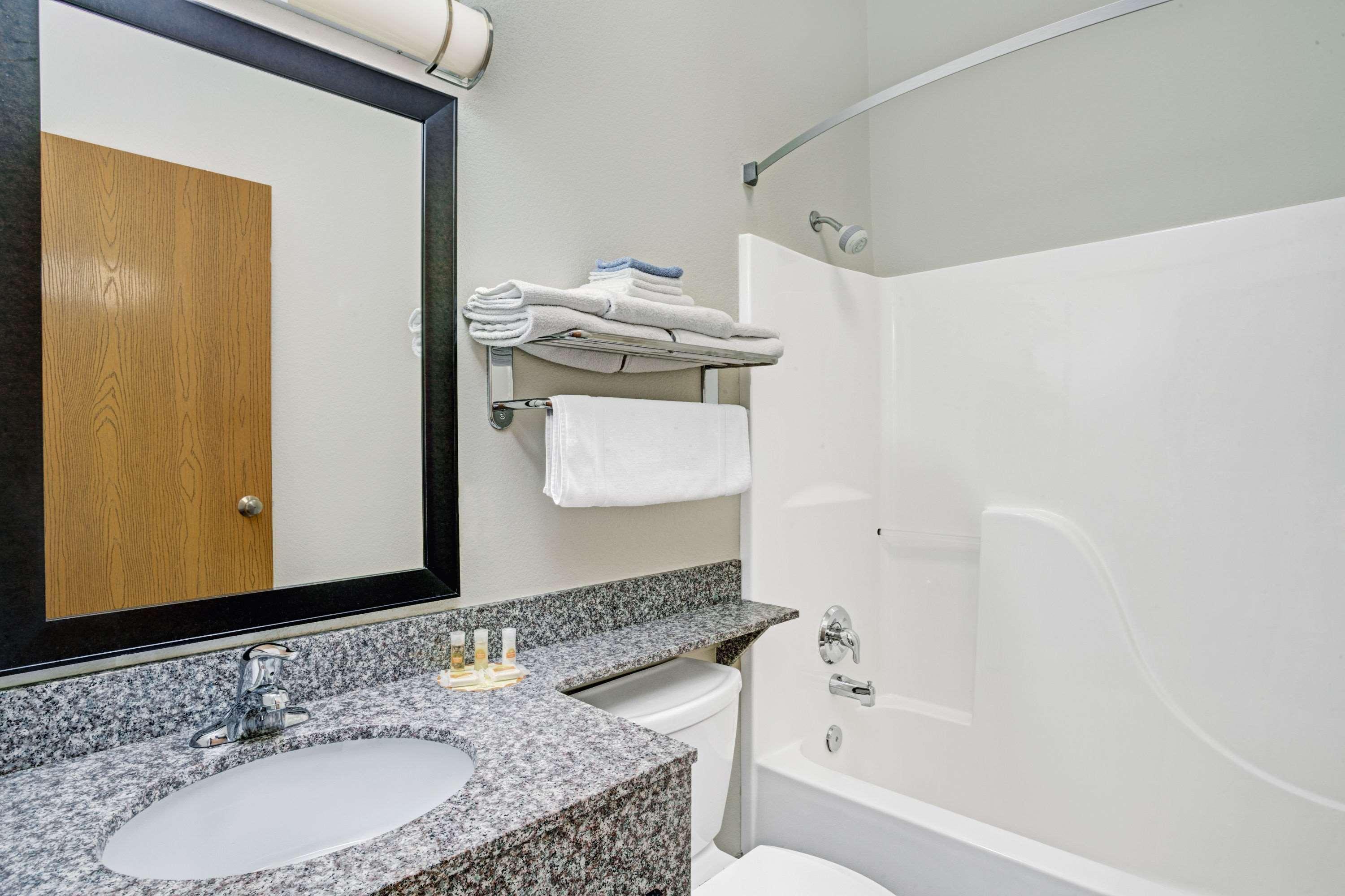 Days Inn & Suites By Wyndham Page Lake Powell Экстерьер фото