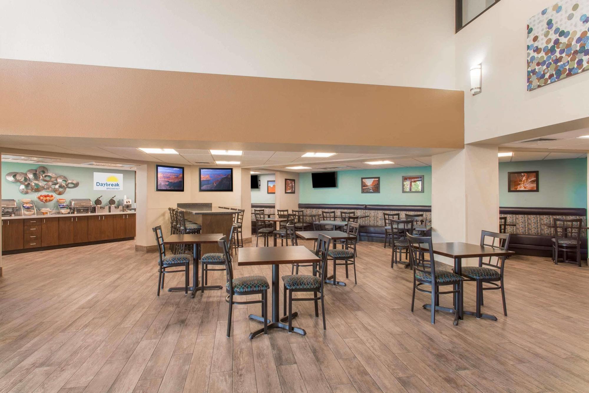 Days Inn & Suites By Wyndham Page Lake Powell Экстерьер фото